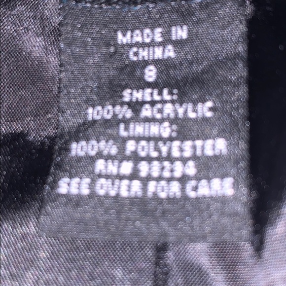 Women’s Blazer - Picture 2 of 2